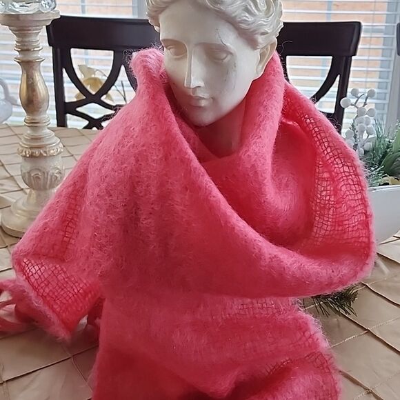 Scottish Mohair & Wool Coral Pink Fringed Scarf - Picture 1 of 7